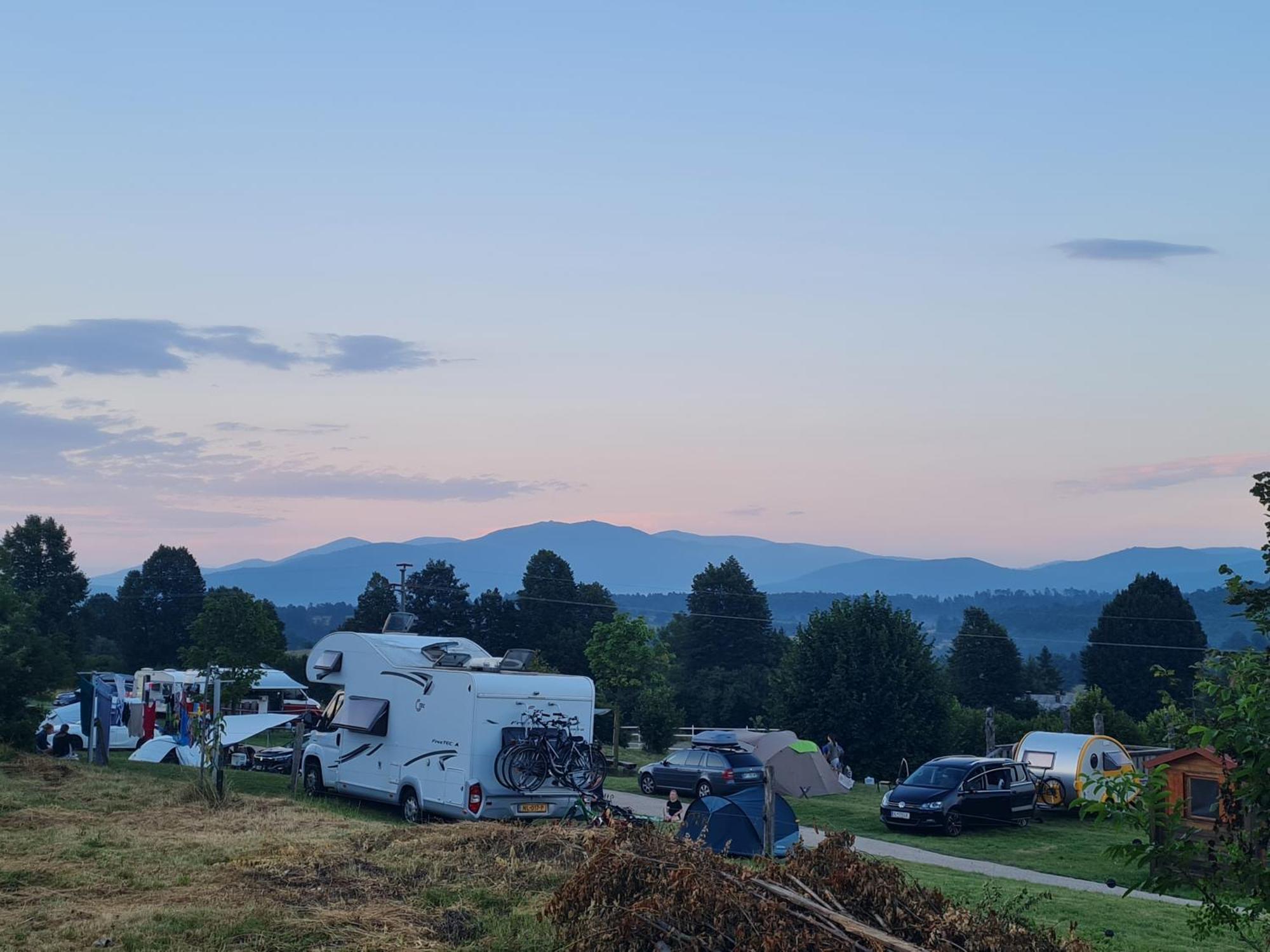 皮夫卡 Camp The Sunrise Hill酒店 外观 照片